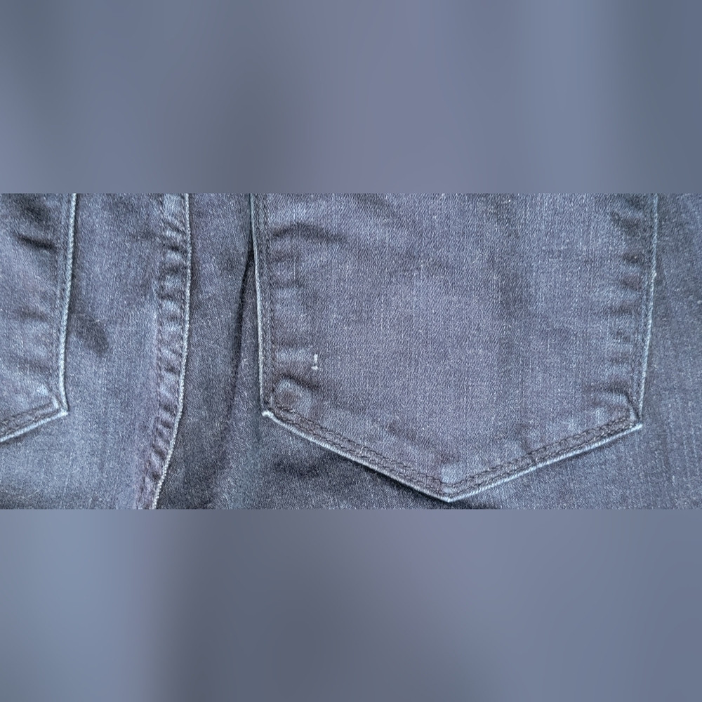 NYDJ Skinny Staight Leg Jean's Women's 4 Dark Wash Strech Denim Low-Mid Rise - Picture 6 of 15